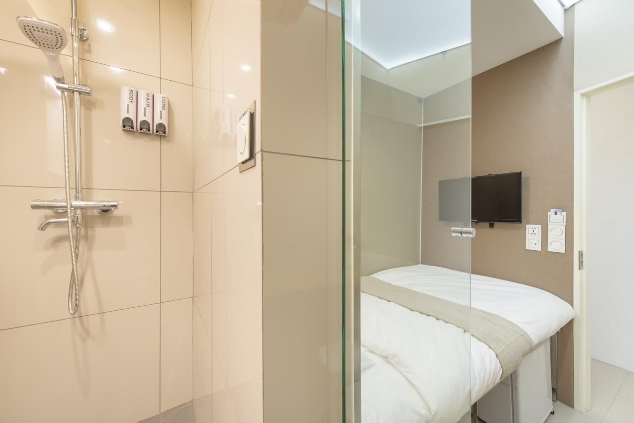 Hi Capsule Pattaya (Adults Only) Hostel Kültér fotó